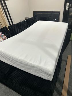 Twin  mattress