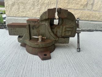 Vintage Machinist Bench Vise with Double Locking Swivel Base, 5” Jaws