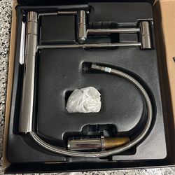 Faucet , Deck Mount Pot Filler