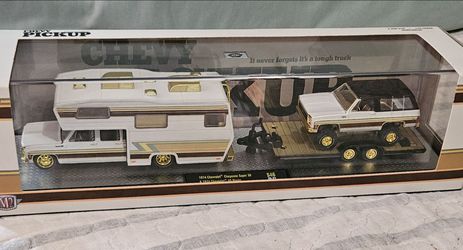M2 Machines CHASE Chevy Pickup Diecast Set