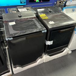 LG 4.8Cu Washer With 4Way Agitator + Matching Gas Dryer 