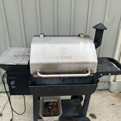 Pellet Grill / Smoker