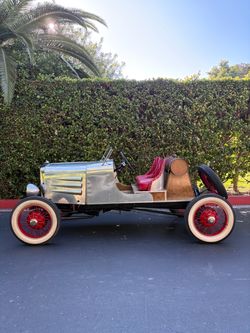 1930 Ford Model A “scuttle bug” parade car