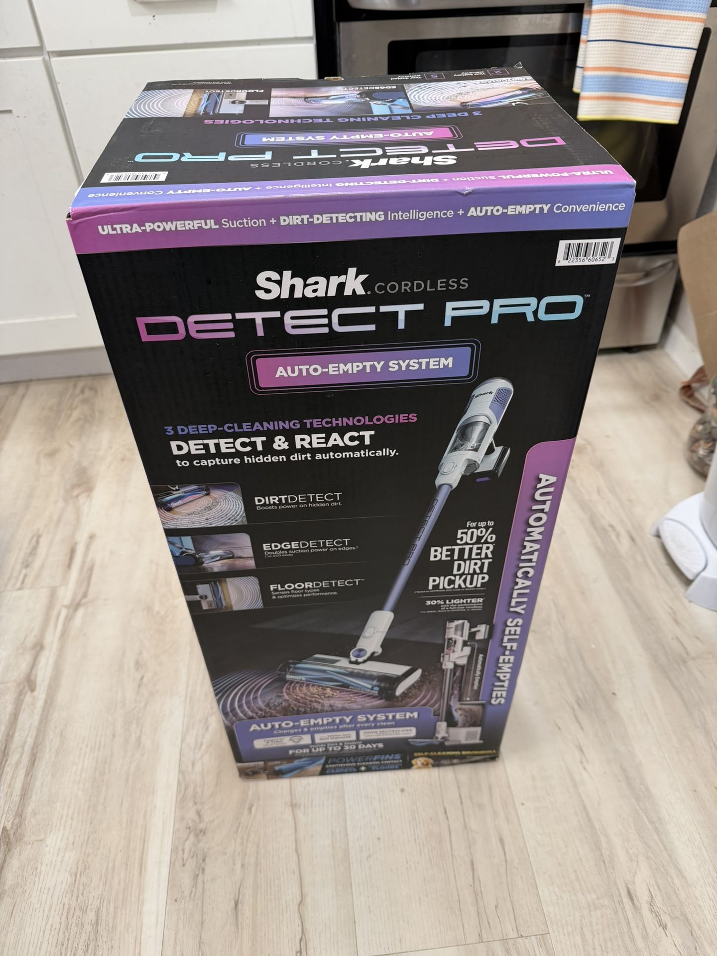 Brand New Shark Detect Clean & Auto Empty System, Cordless Stick Vacuum Cleaner- PowerFins Brushroll, LED Headlights