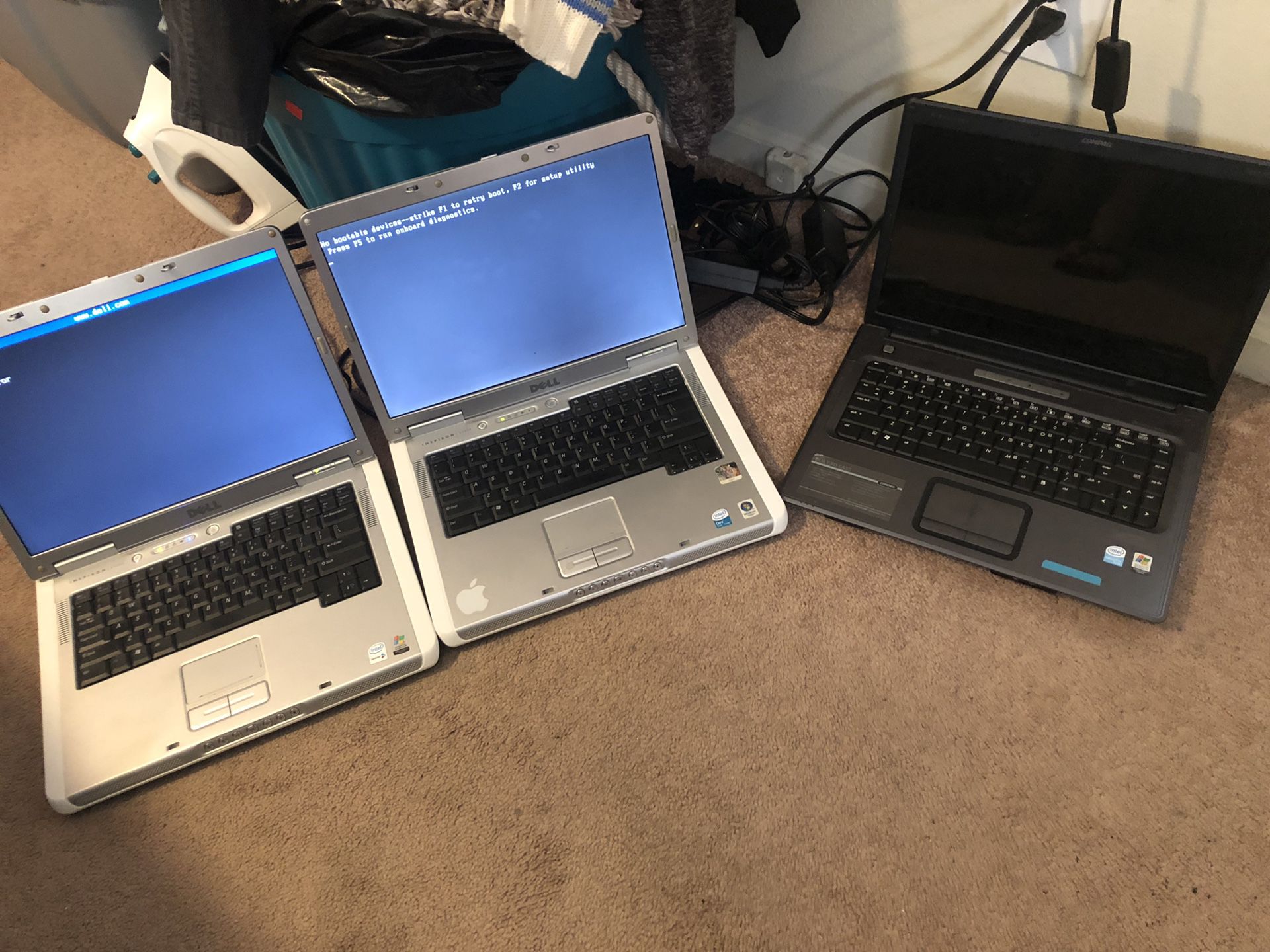 3 laptops Dell y Compaq $50 each one ☝️para repuestos o repararlas
