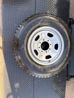 Ford Super Duty F250 F350 spare wheel and tire LT275/70 R18 275/70/18