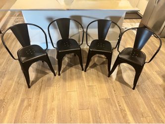 SET OF 4 METAL CHAIRS
