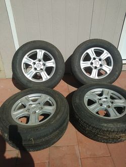 Toyota sequoia or tundra stock oem wheels 4runner