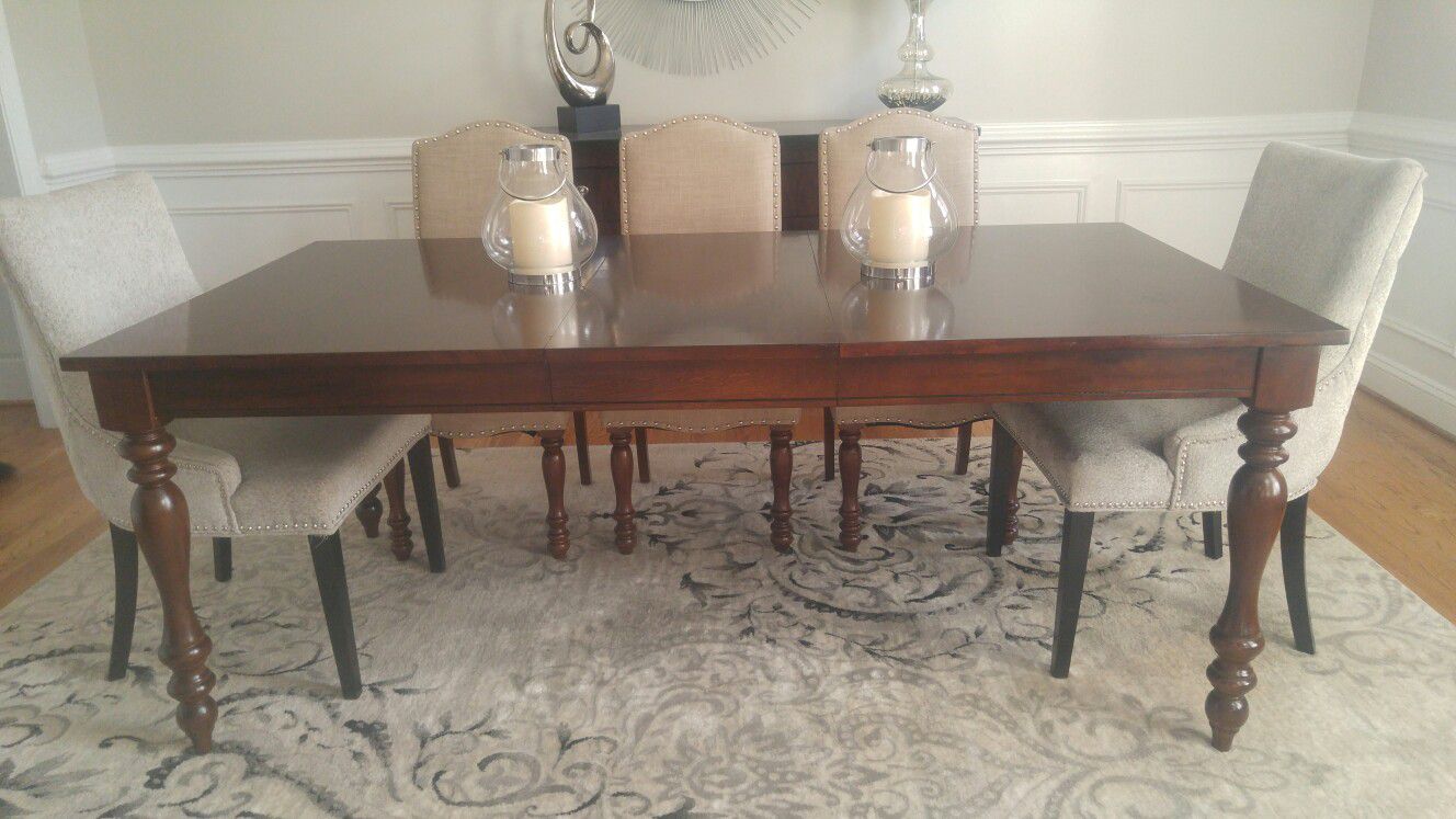 Dining Table - Solid Wood - NICE! Chairs not Included
