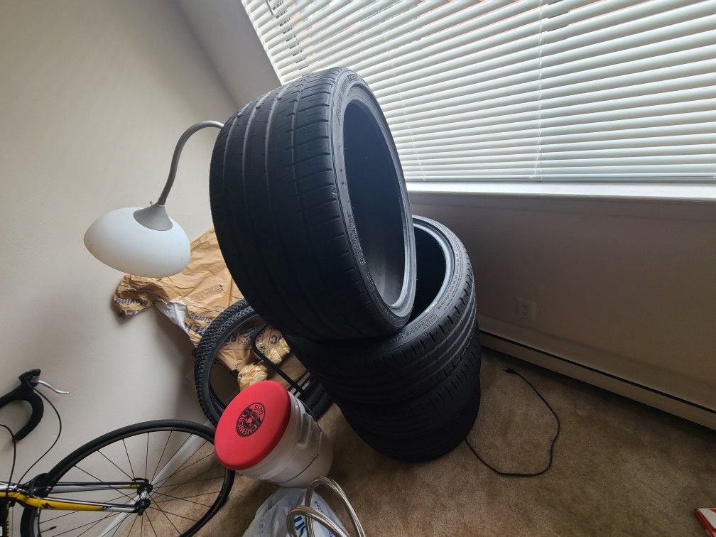(4) Falken Azenis FK510 255 30ZR 19
