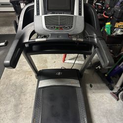 Treadmill 