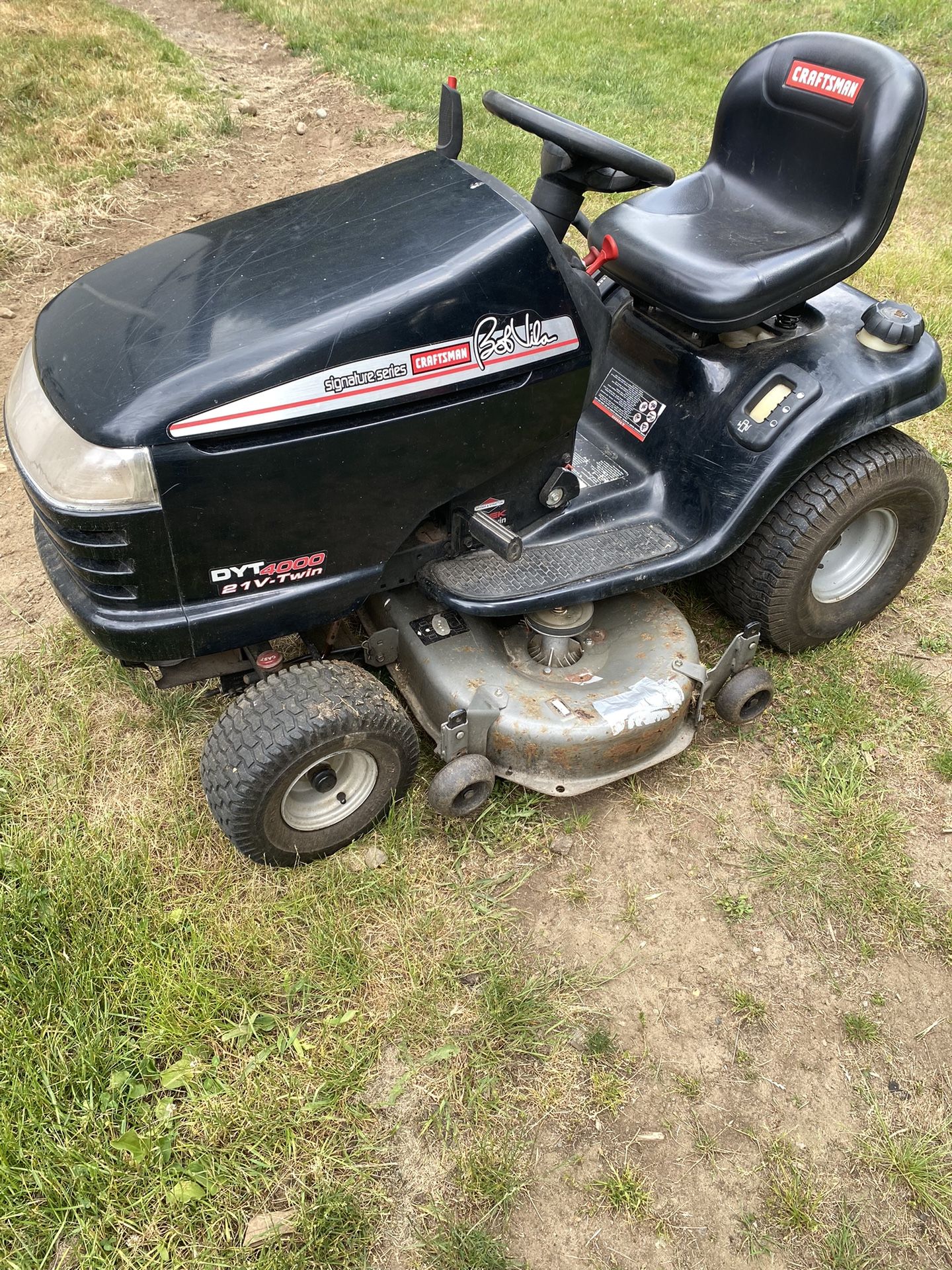 Craftsman DYT4000 Riding Lawn Mower