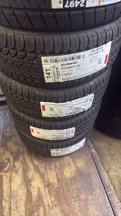 215/45/17 kumho tires