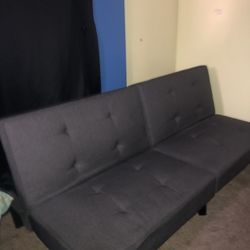 Futon Couch/Bec