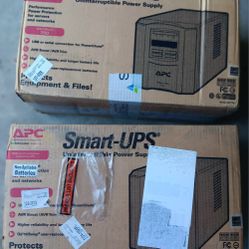 APC Smart-UPS SMT750C Battery Backup & Surge Protector with SmartConnect

