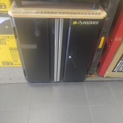 HUSKY 2 SHELF WOODTOP CABINET