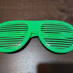 Big Goofy Shades (Local Only)