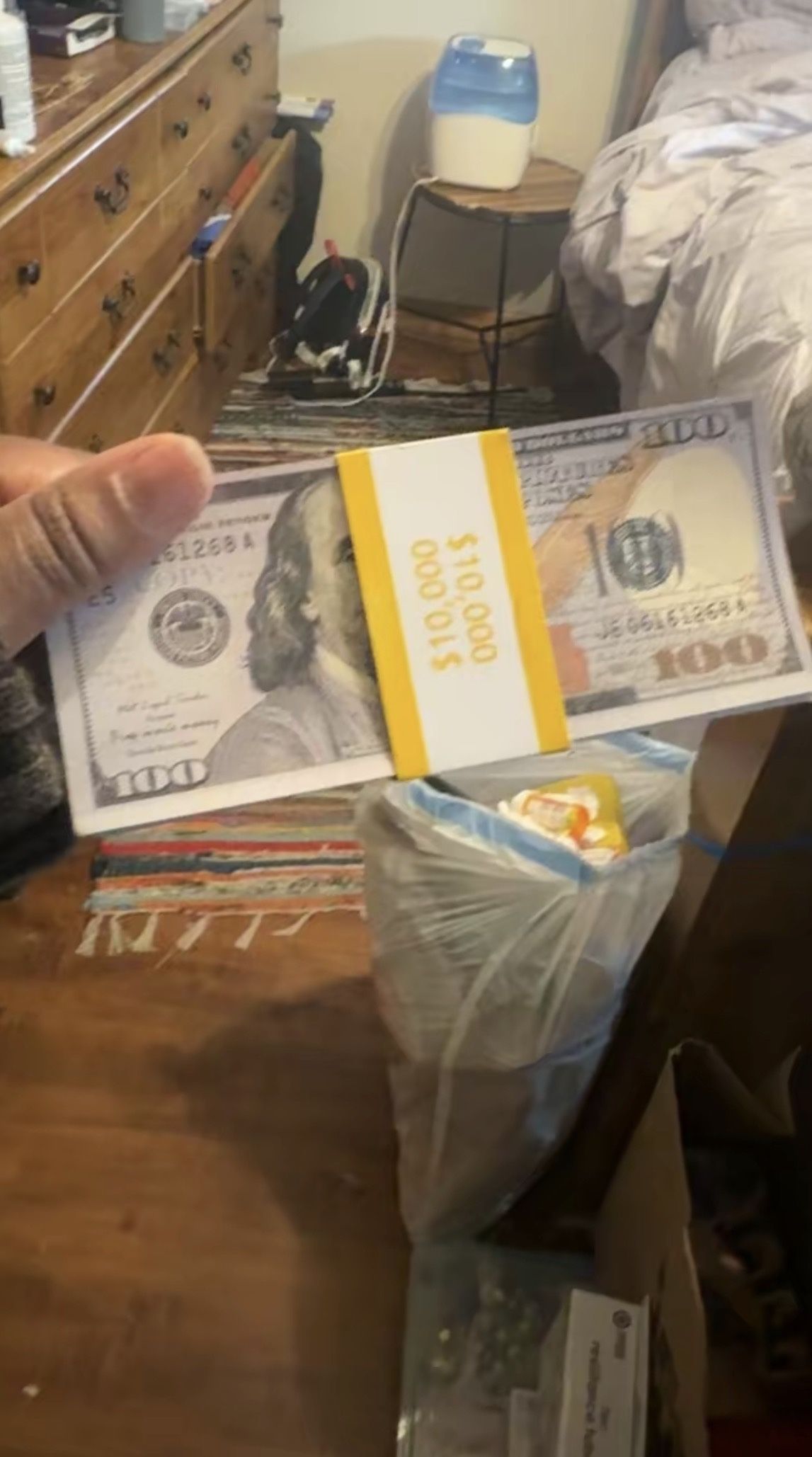 Prop Money 100$ (READ DESCRIPTION)