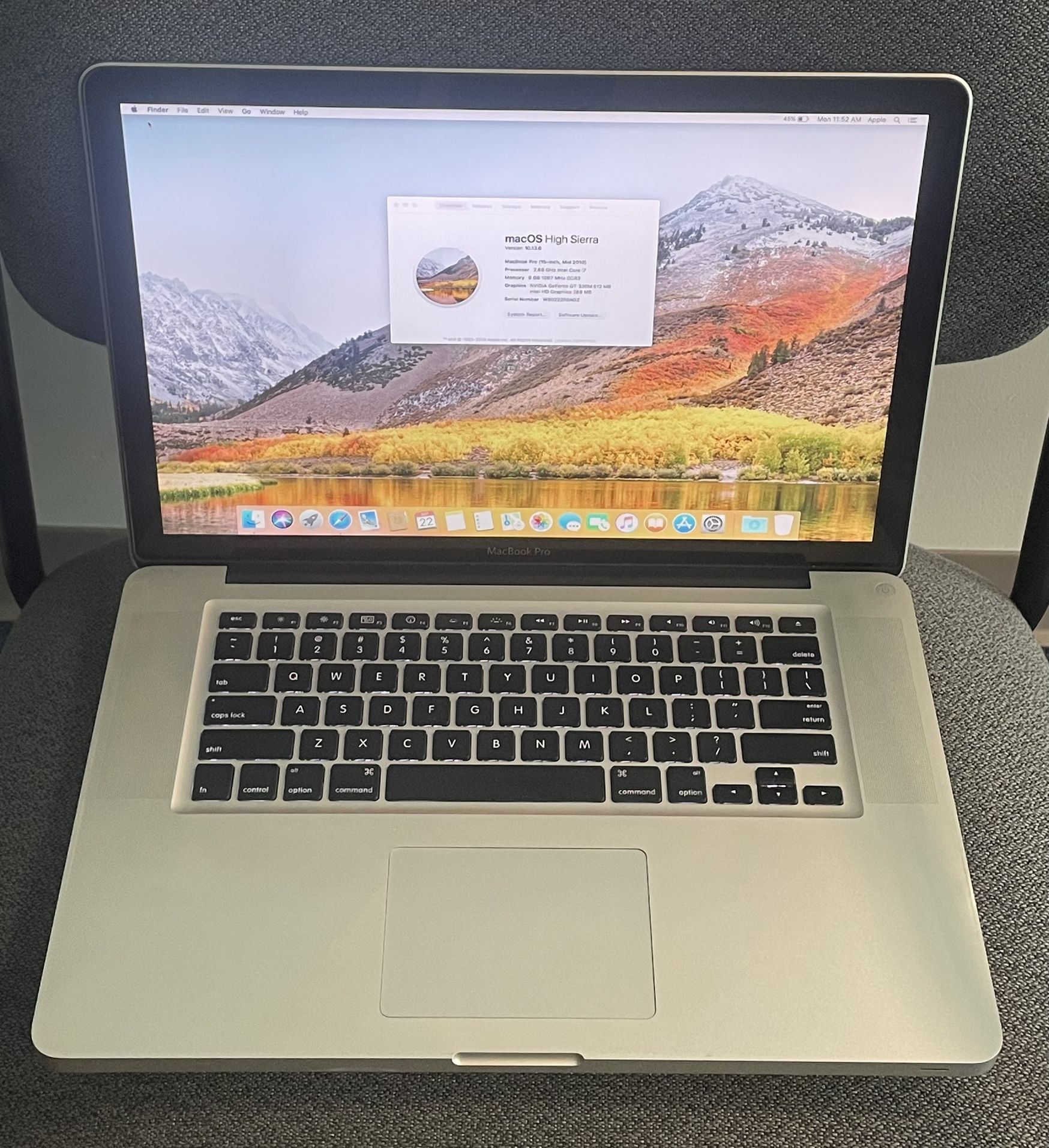 Apple MacBook Pro 15 (2010)