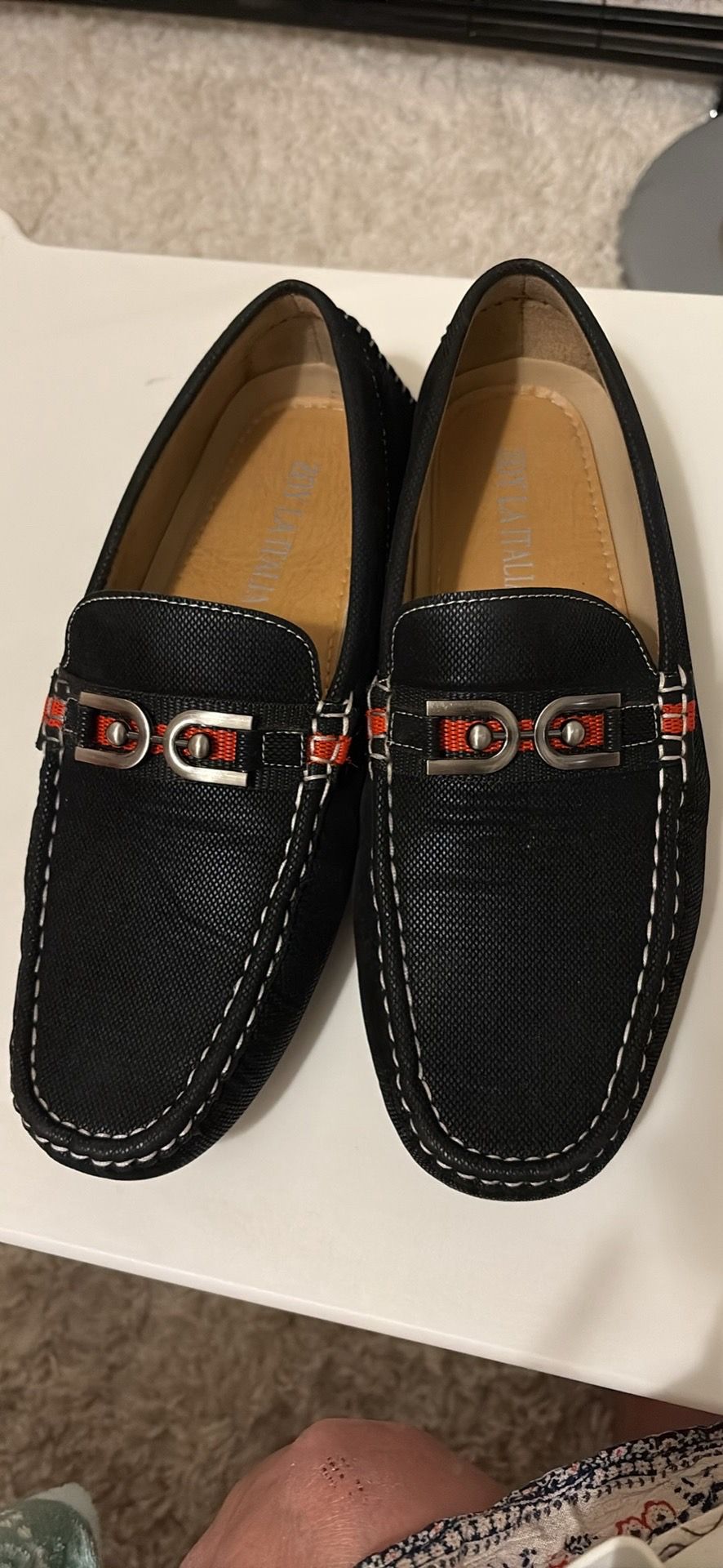 Men’s shoes.6.5