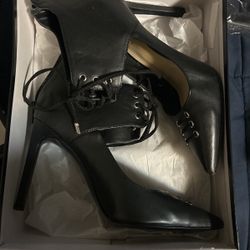 Black heels (Nine West)