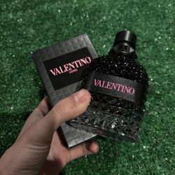 Valentino Born in Roma 3.4 FL. OZ
