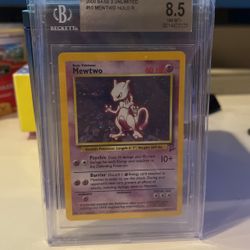 Pokemon TCG Mewtwo 10/130 Base set 2 Beckett 8.5