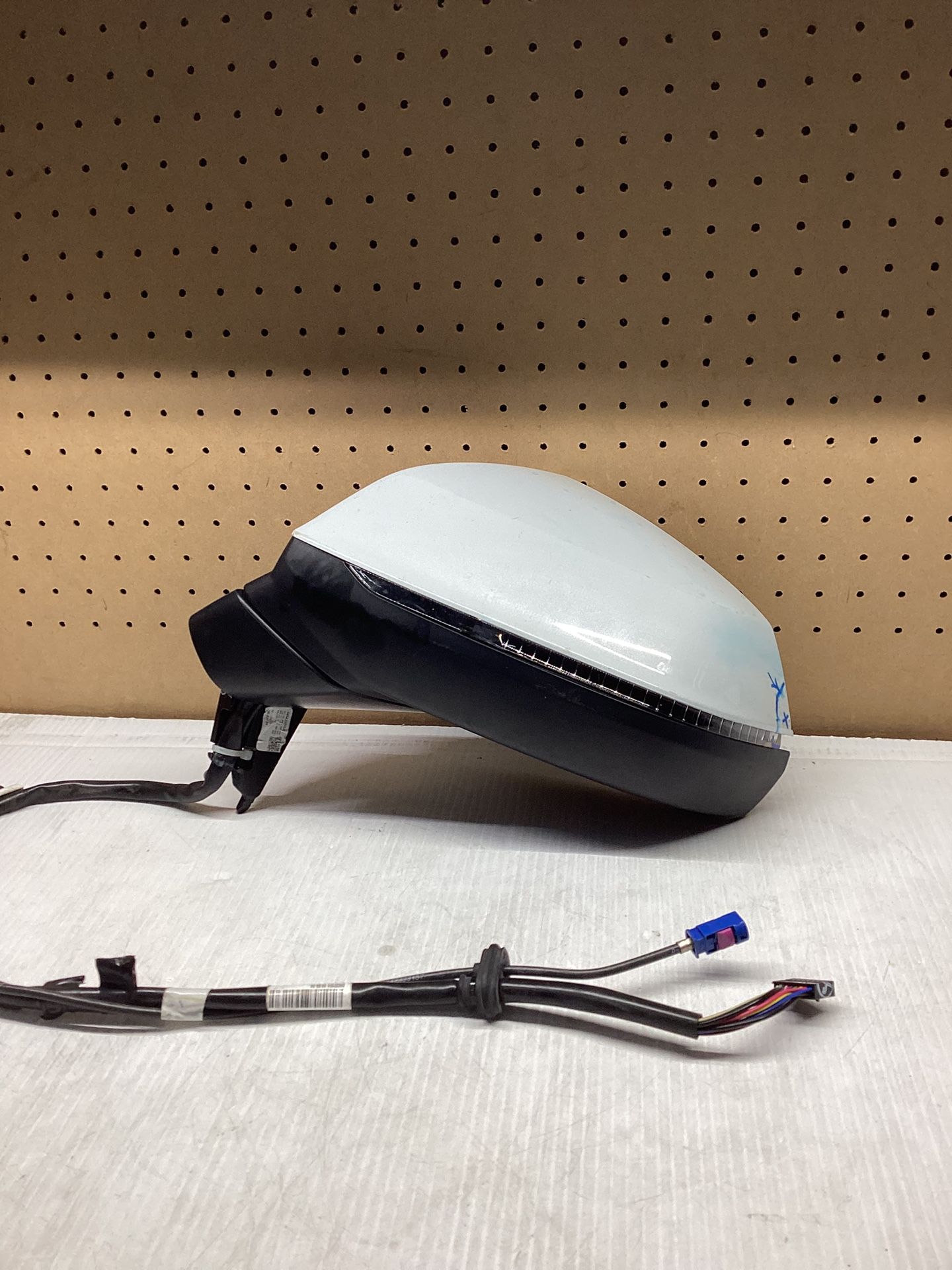 2018 - 2024 AUDI Q5 Driver Side Mirror W/camera