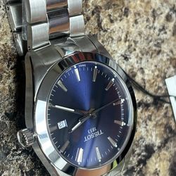 Brand  new Tissot gentleman blue dial watch