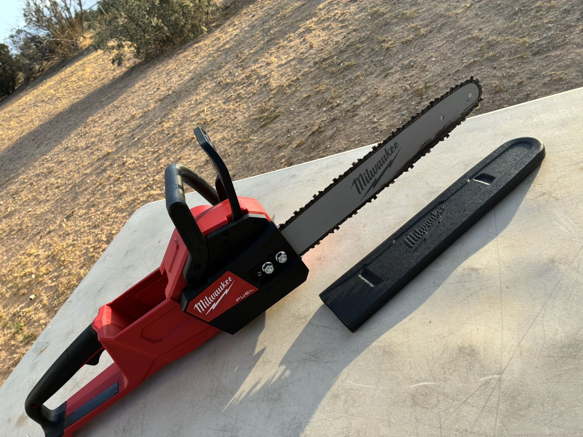 Milwaukee Fuel Chainsaw- 18V 16 Inch TOOL ONLY
