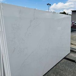 QUARTZ STONE SLABS SUPER JUMBO IN CALACATTA ALLURA 📏Each slabs cover  75.7 sq.ft, Thickness 3 cm 🔥Price $1049 per Slab🔥 