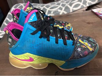 Boys size 5.5 LeBron James
