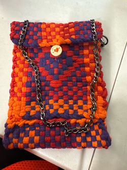 Handmade Handcrafted Single-Weaved Pocketbook – Unique Design
