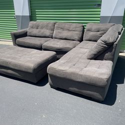 Sectional Couch - Pasadena Grey