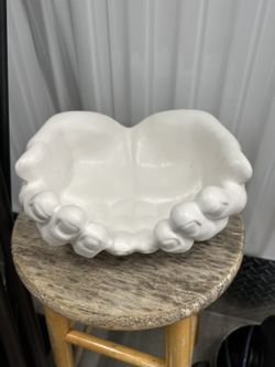 Hands Bowl