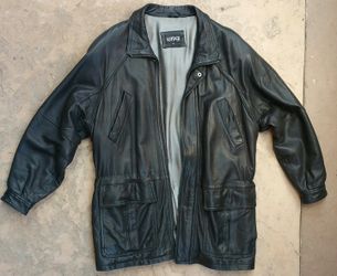 Black leather jacket 3/4