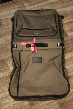 Garment Travel / Luggage bag