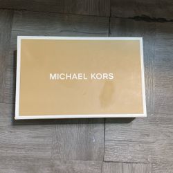 Tried On Micheal Kors Wallet 