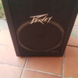 Pro Sound System Peavey Can Take 1000+ Watts