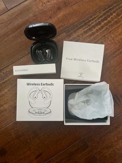 Open Ear Wireless Translation Earbuds with 77 Languages & 62 Accents, 3-in-1 Bluetooth Earbuds with Powerful Clear Sound, No Subscription AI Translato