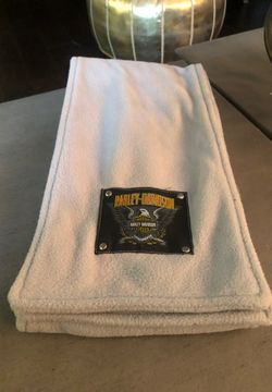 Harley Davidson scarf men’s gray color