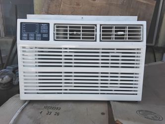 8000 btu Whirlpool Window ac Air Conditioner $125