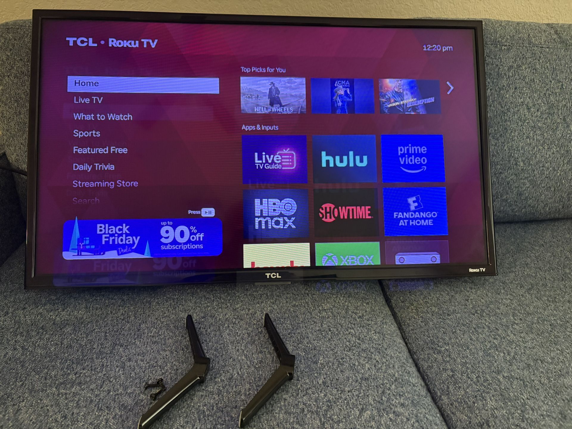 Roku Smart TV 32 Inches.