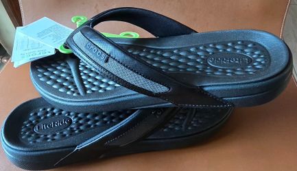 New Crocs Yukon Sport LiteRide Flip. Black flip-flops has comfortable LiteRide footbed. Size US m11, EUR 45-46.