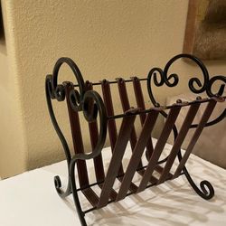 Black IRON Metal Brown LEATHER Strap MAGAZINE RACK Rustic Modern Ranch Decor