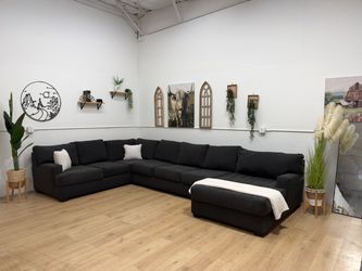 Sectional Couch - Free Delivery