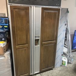 Sub Zero Refrigerator 