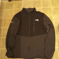 The North Face Fleece Size L trades 