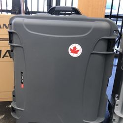 Nanuk 950 Case w Divider & Lid organizer