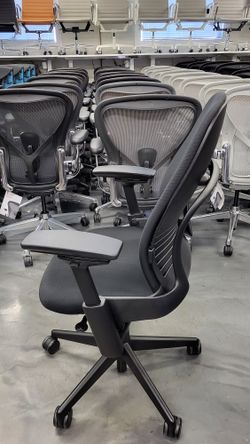 Hardly Used Steelcase Leap V2 Chair